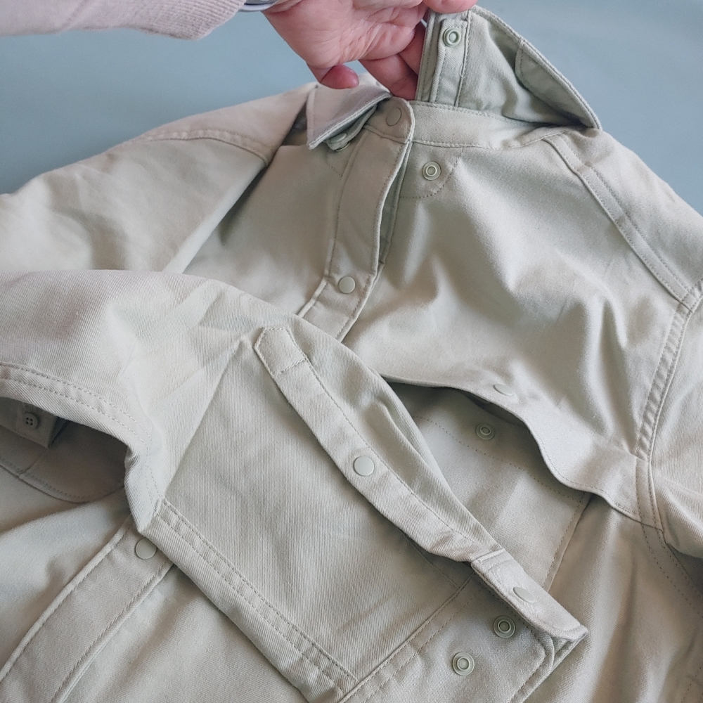 Patagonia®Women's Early Rise Stretch Fishing Shirt in Salvia green - Picture 6 of 10